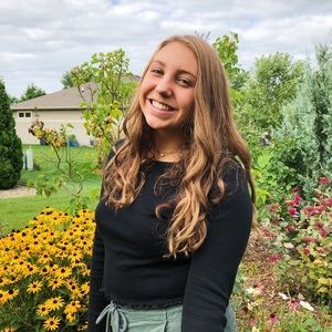 Meet your Posher, Emma